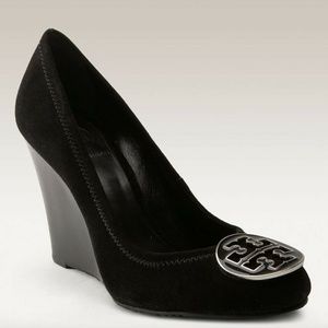 TORY BURCH Sophie Wedge Black Suede Logo Sz 7.5